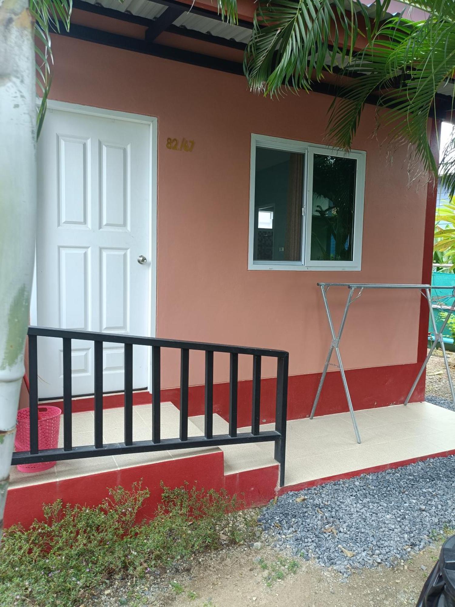 Chill Land House Hotel Bang Tao Beach  Exterior photo