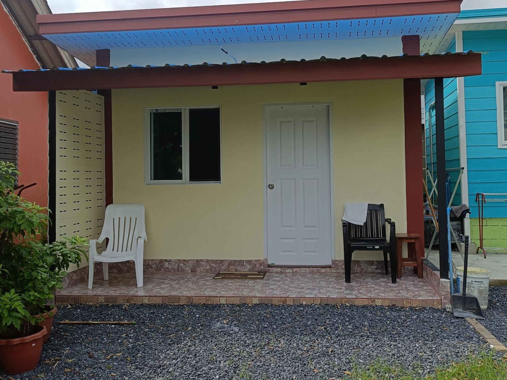 Chill Land House Hotel Bang Tao Beach  Exterior photo